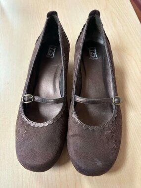 Original 725 vintage kitten heels